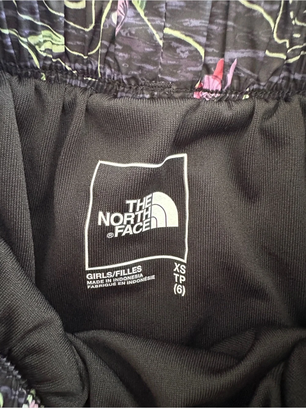 The North Face Girls Never Stop Running Shorts Size XS 6 Floral Topographic NWOT